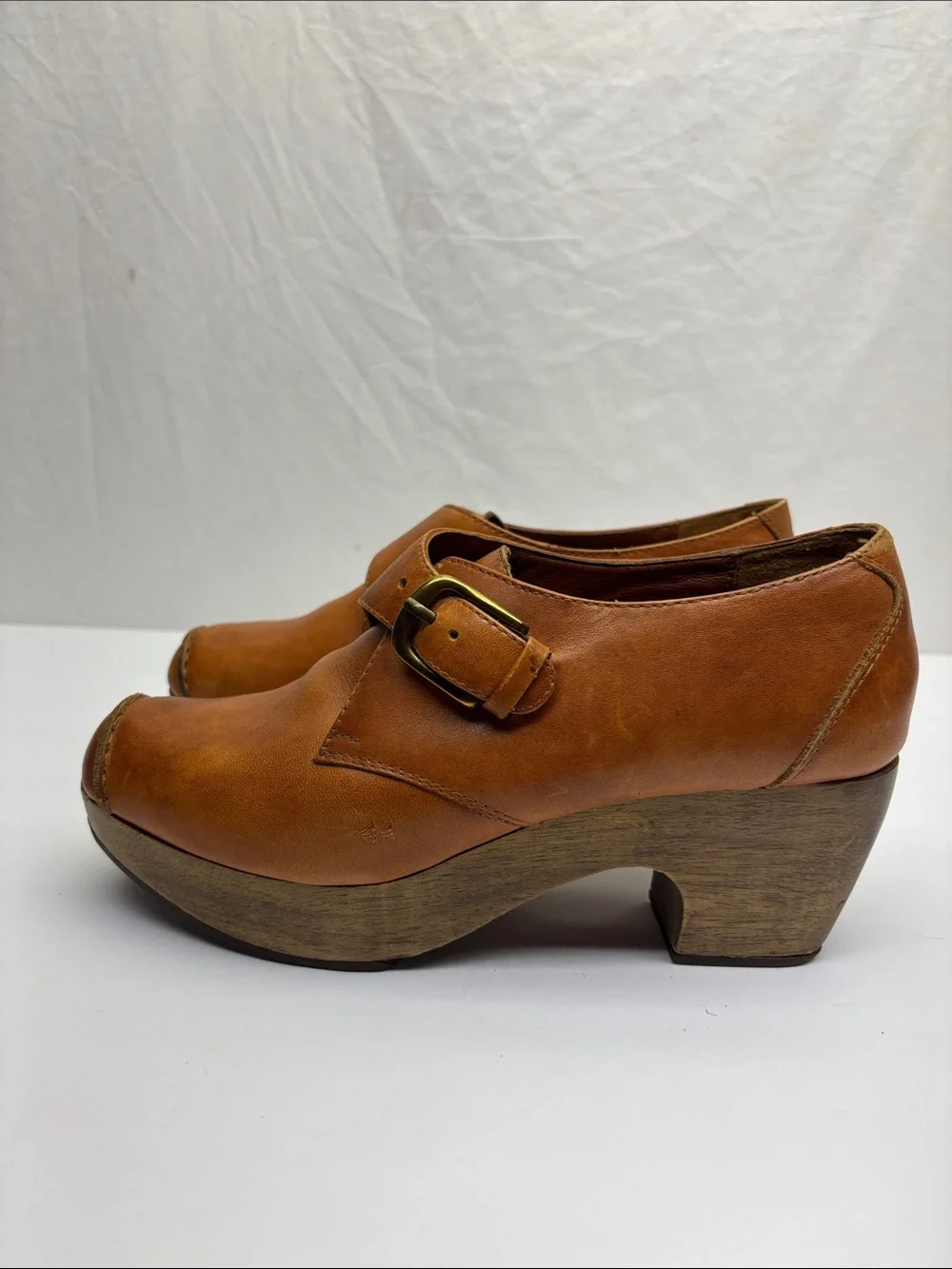 Rachel Comey Leather Buckle Slip-On Loafers in Cognac, SZ 6, box 11
